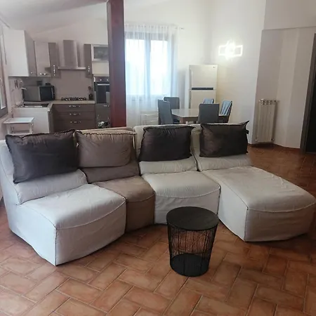 Theo House شقة *